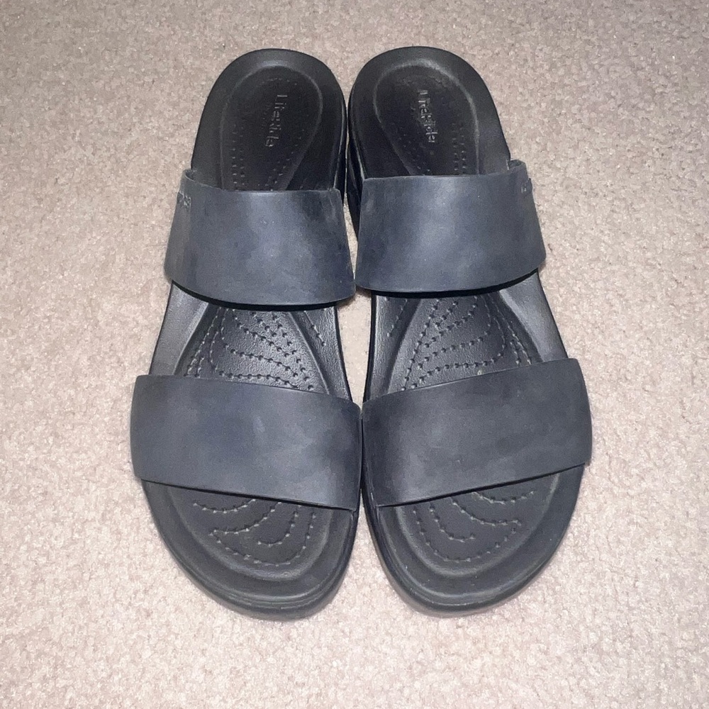 Crocs Brooklyn Lightweight Black Sandals